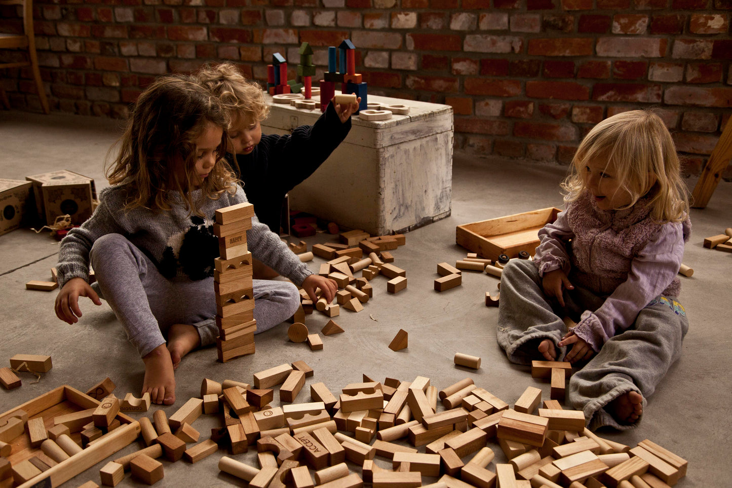 Wooden Natural Blocks In Tray - 30 pcs