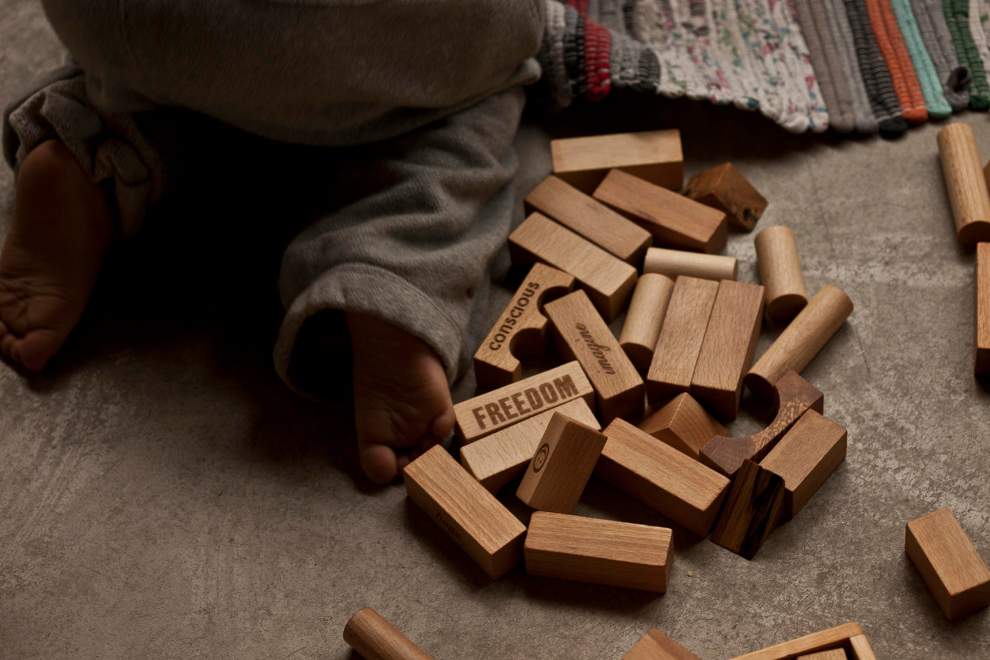 Wooden Natural Blocks In Tray - 30 pcs