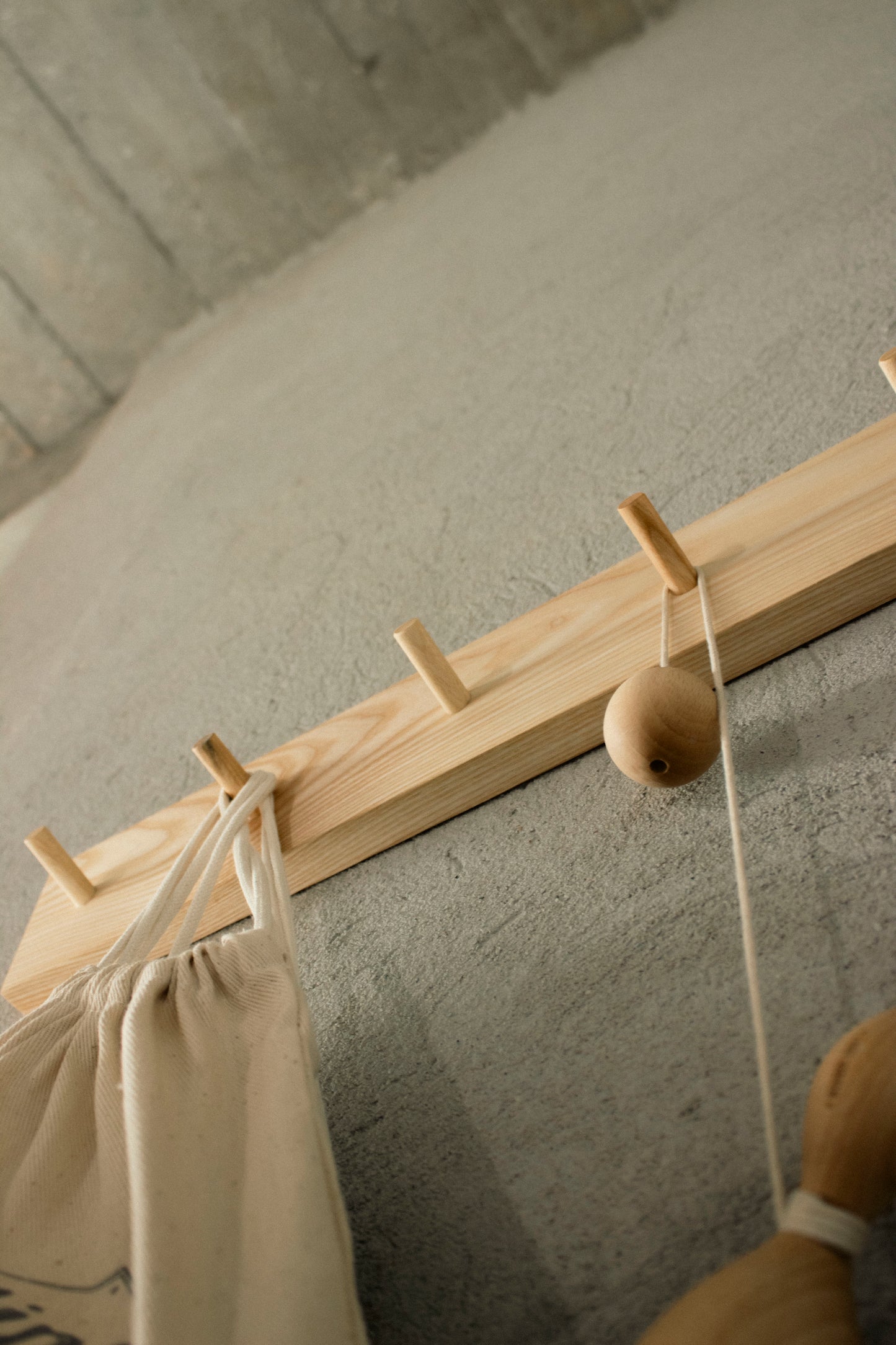 hanger No.03