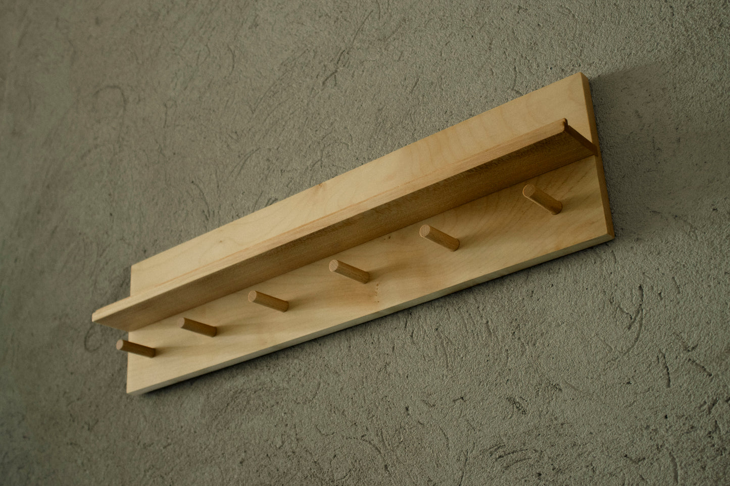 SHELF NO.06 with pegs