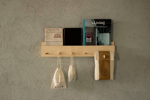 SHELF NO.05 with pegs